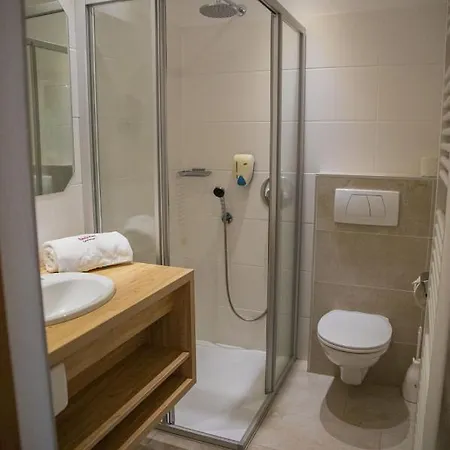 Haagerhof 3*